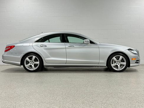 Used 2012 Mercedes-Benz CLS 550 4MATIC image 5
