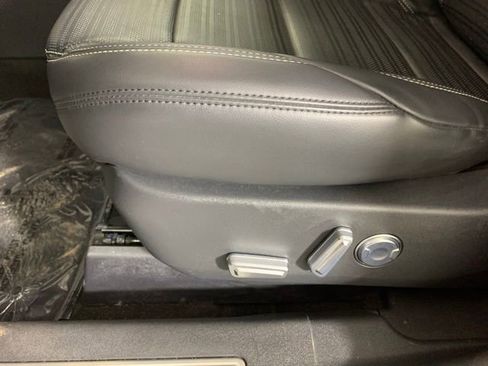 Used 2024 Lincoln Nautilus Reserve image 15