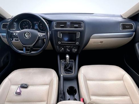 Used 2017 Volkswagen Jetta SE image 15