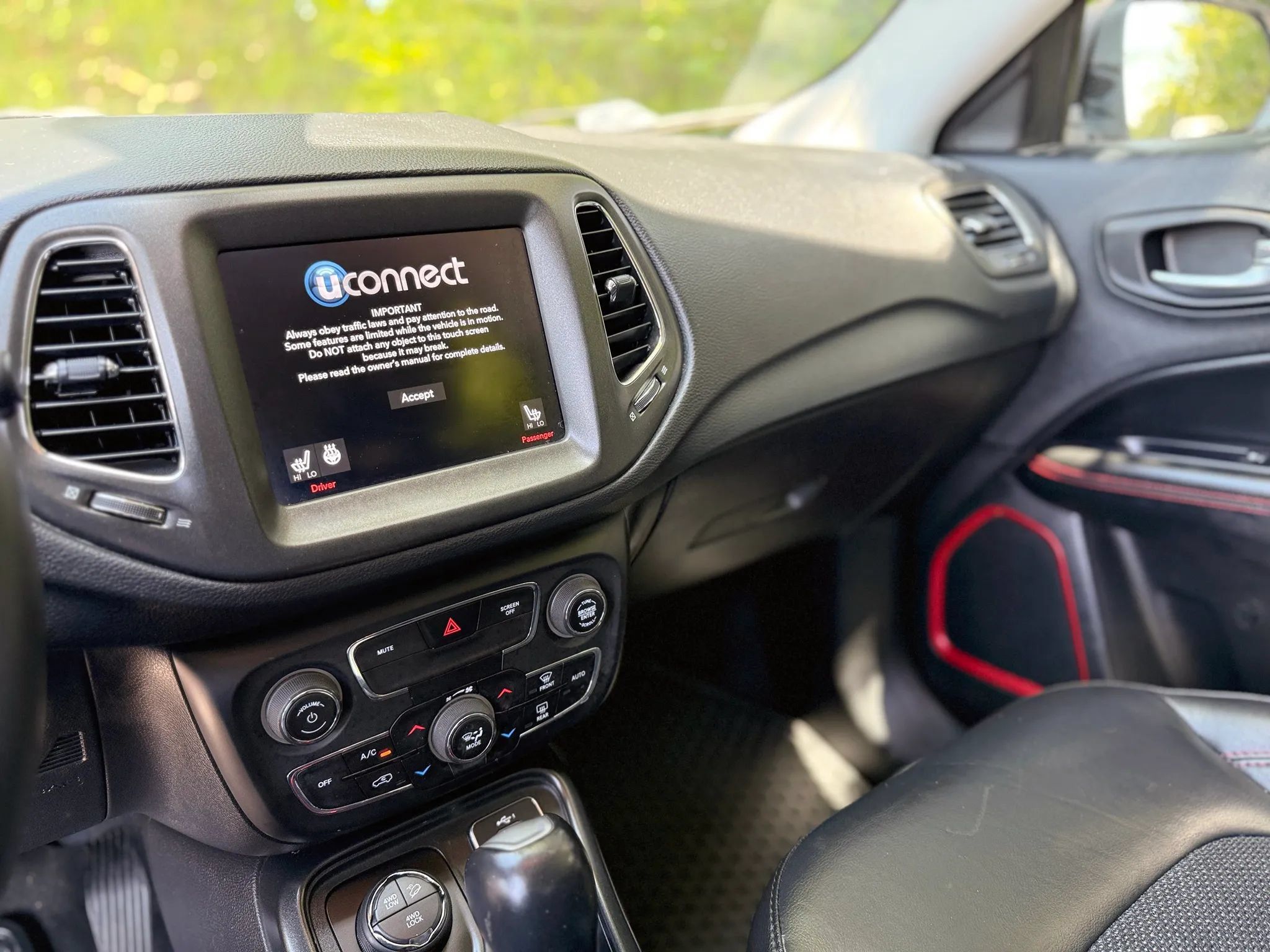 Used 2019 Jeep Compass Trailhawk w/ Cold Weather Group AWD/4WD image 54