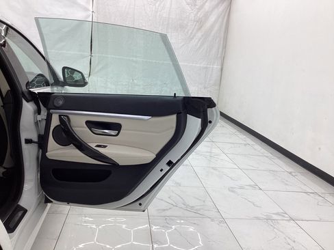 Used 2015 BMW 428i Gran Coupe xDrive image 25