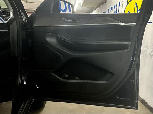 Used 2024 Jeep Grand Cherokee Limited image 12