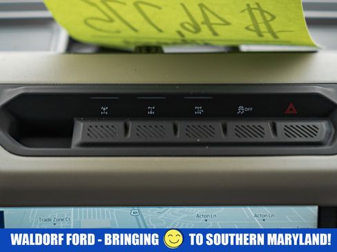 Used 2023 Ford Bronco Wildtrak image 24