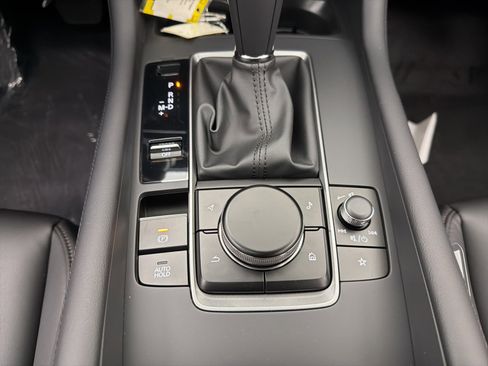 New 2026 MAZDA MAZDA3 2.5 S Preferred image 23