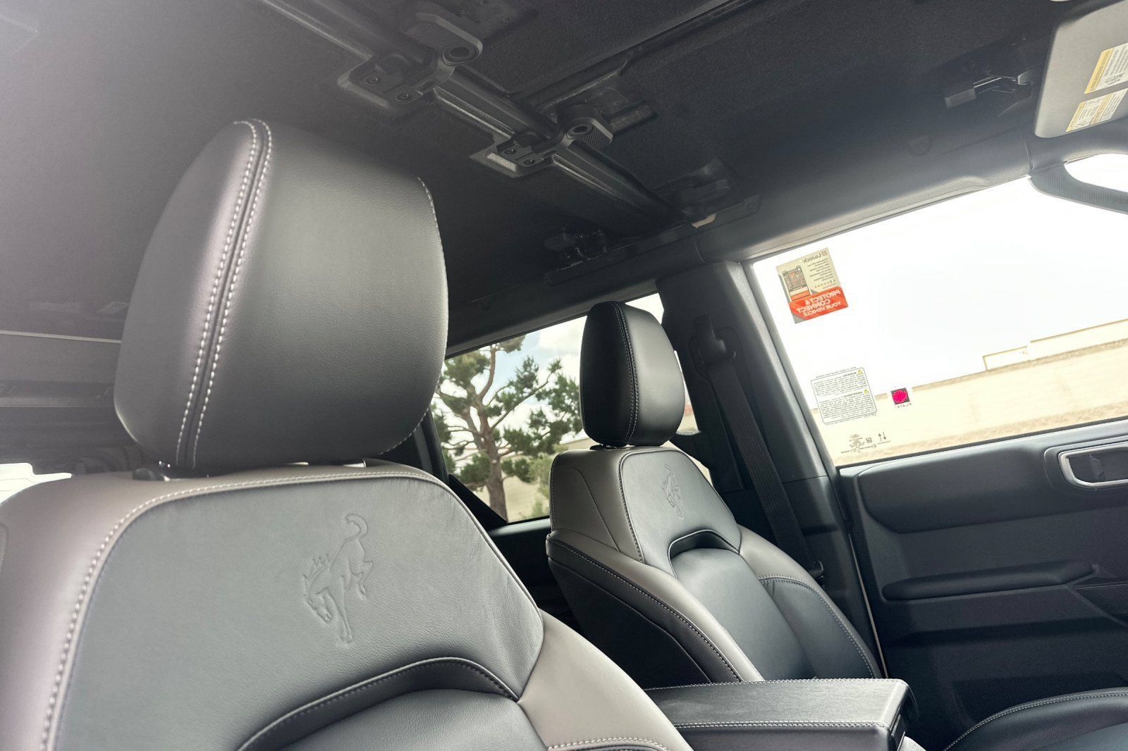 New 2026 Ford Bronco Outer Banks w/ Sasquatch Package AWD/4WD image 17