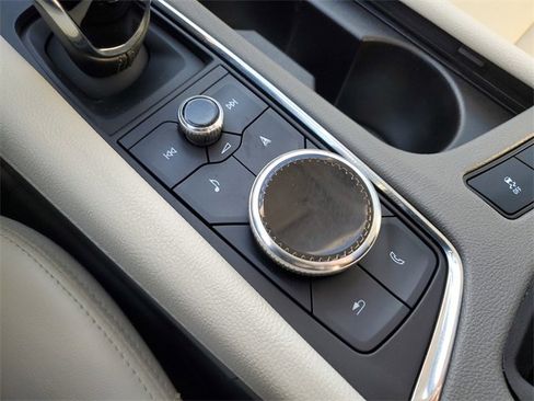 Certified 2023 Cadillac XT5 Premium Luxury image 20