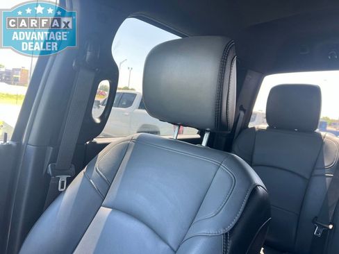 Used 2022 RAM 2500 Tradesman w/ Chrome Appearance Group AWD/4WD image 15