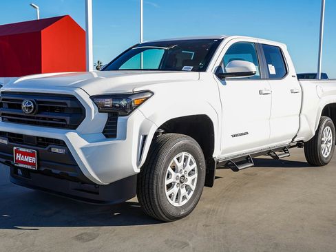 New 2025 Toyota Tacoma SR5 image 3