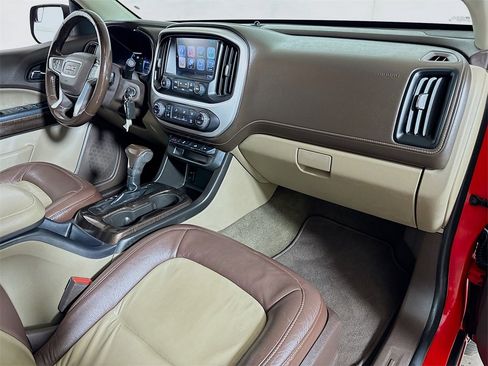 Used 2018 GMC Canyon SLE w/ SLE Convenience Package image 26