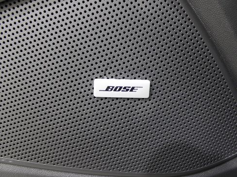 Used 2024 Chevrolet Camaro LT image 9