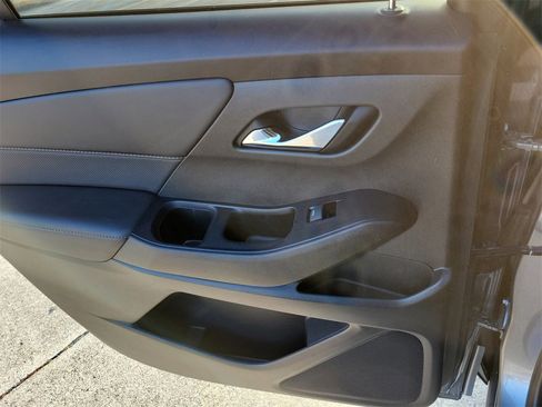 Used 2020 Chevrolet Traverse Premier image 15