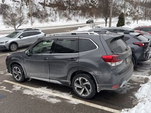 Used 2023 Subaru Forester Touring image 18
