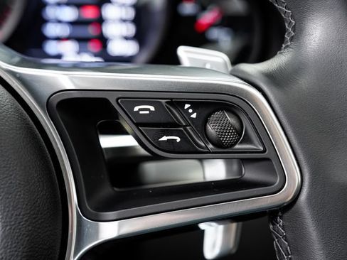 Certified 2018 Porsche 911 Carrera RWD image 15