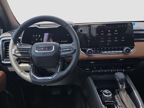 New 2026 GMC Canyon AT4 w/ Technology Plus Package AWD/4WD image 13