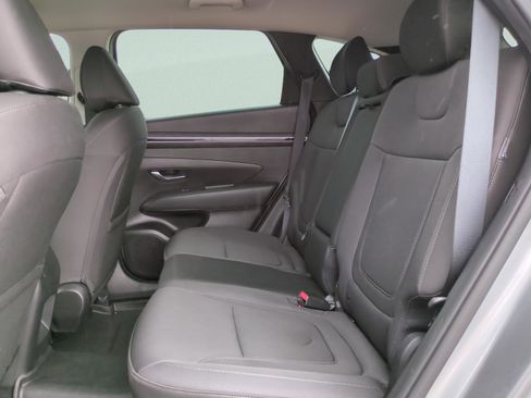 Certified 2024 Hyundai Tucson SE FWD image 10