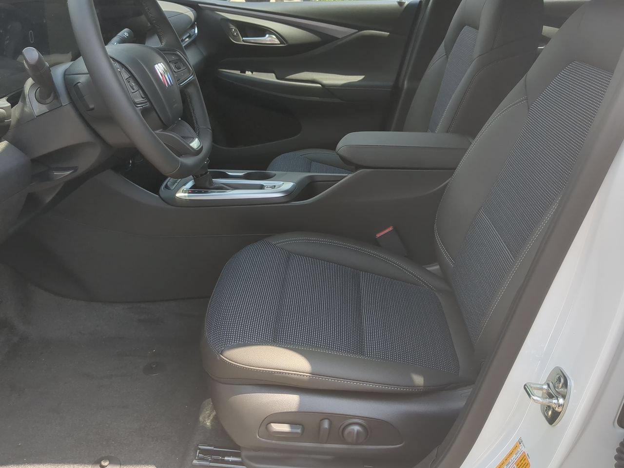 New 2026 Buick Envista Sport Touring w/ Convenience I Package FWD image 18