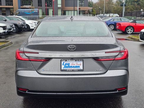 Used 2026 Toyota Camry XLE image 6