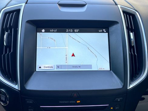Used 2016 Ford Edge Titanium w/ Equipment Group 301A AWD/4WD image 17