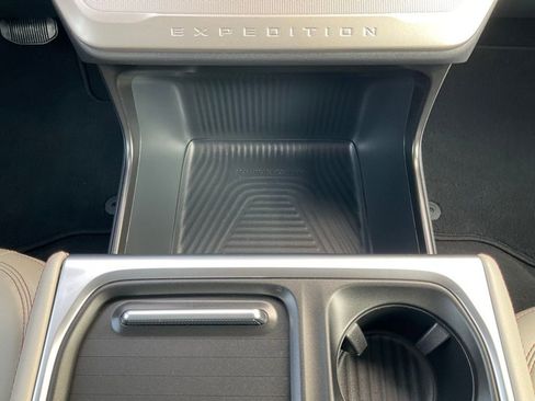 Used 2025 Ford Expedition Max Active image 39