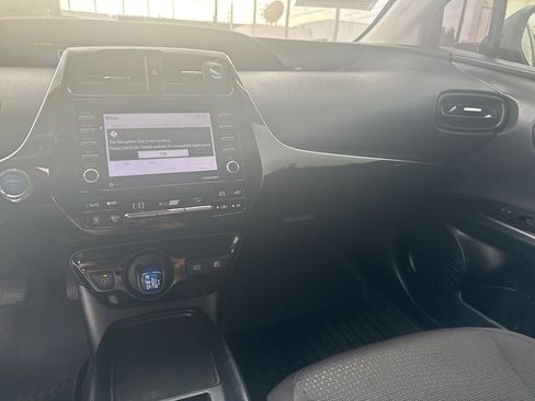 Used 2022 Toyota Prius LE FWD image 27