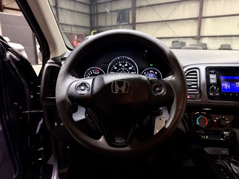 Used 2022 Honda HR-V LX image 30