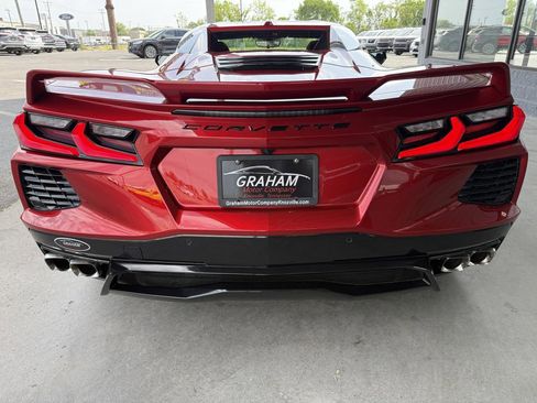 Used 2022 Chevrolet Corvette Stingray Premium Conv w/ Z51 Performance Package RWD image 11