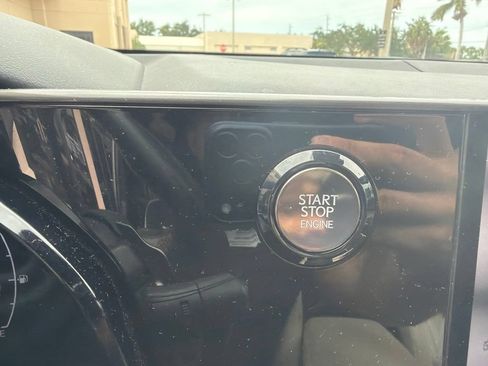 Used 2024 Lexus NX 250 FWD w/ Towing Package (2000 Lbs) image 23