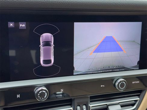 Used 2023 Porsche Macan image 27