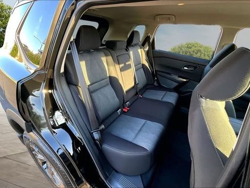 New 2026 Nissan Rogue SV FWD image 9
