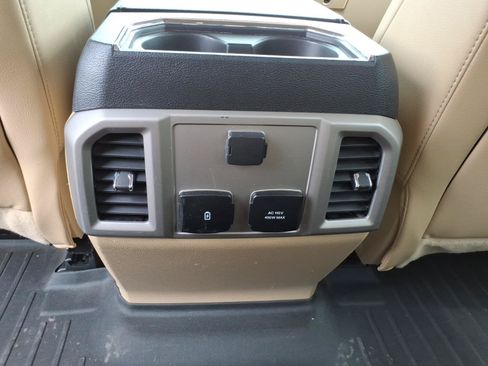 Used 2020 Ford F350 Lariat w/ Chrome Package AWD/4WD image 16