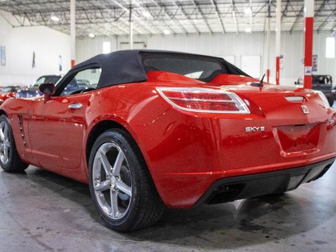 Used 2008 Saturn Sky Red Line image 21