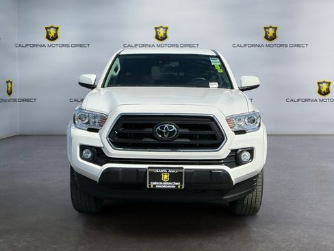 Used 2022 Toyota Tacoma SR5 image 2