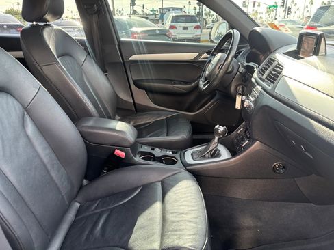 Used 2018 Audi Q3 2.0T Premium image 28