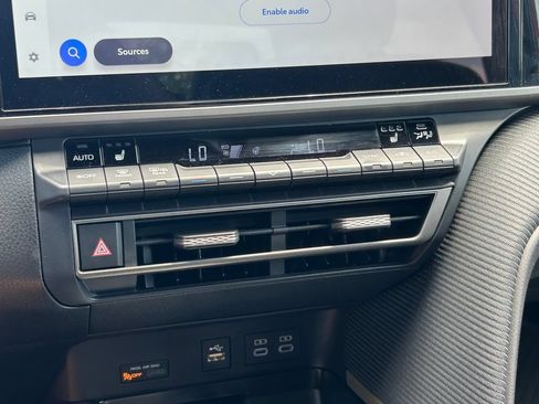 Used 2026 Toyota Camry Hybrid w/ Multimedia Upgrade Package AWD/4WD image 30