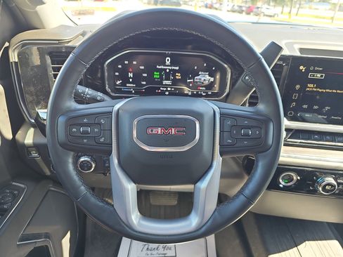 Used 2024 GMC Sierra 1500 SLT image 27