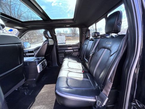 Used 2018 Ford F150 Platinum w/ Equipment Group 701A Luxury image 19