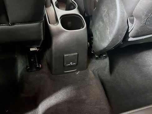 Used 2020 Chevrolet Trax LT w/ LT Convenience Package image 28