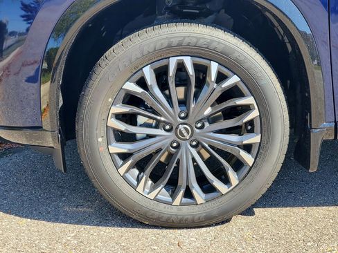 New 2026 Nissan Rogue Platinum image 5