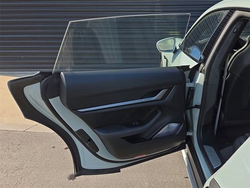 Used 2025 Porsche Taycan 4S image 17