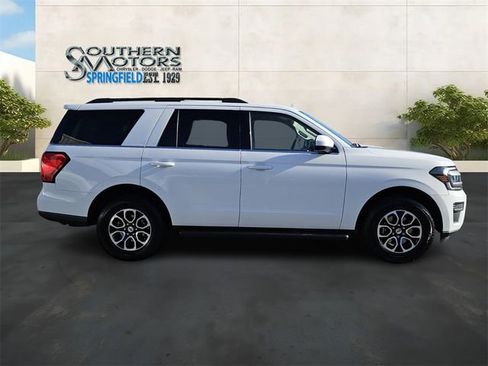 Used 2024 Ford Expedition XLT image 6