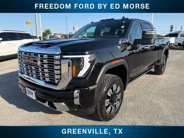 Used 2026 GMC Sierra 2500 Denali w/ Technology Package AWD/4WD image 1