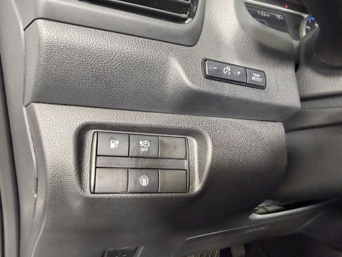 Used 2025 Nissan Leaf S FWD image 21