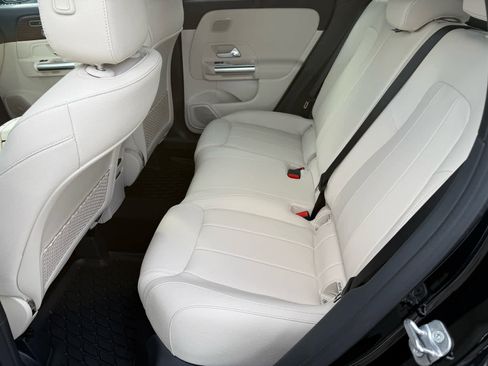 Certified 2026 Mercedes-Benz GLA 250 4MATIC image 11