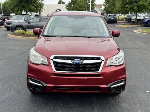Used 2018 Subaru Forester 2.5i Premium w/ All-Weather Package AWD/4WD image 6
