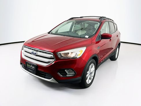 Used 2018 Ford Escape SEL w/ Ford Safe & Smart Package FWD image 3