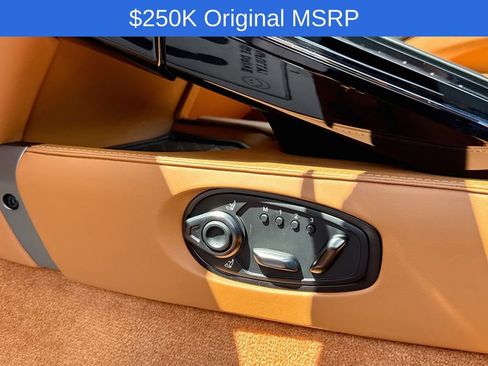 Used 2026 Aston Martin V8 Vantage S RWD image 19