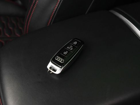 Used 2021 Audi RS Q8 w/ Black Optic Package image 21