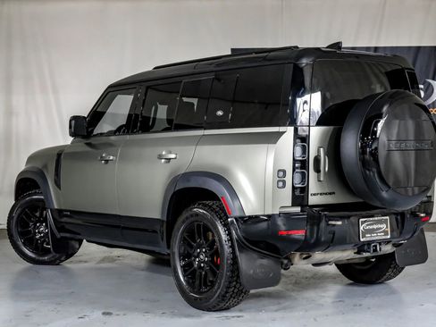 Used 2023 Land Rover Defender 110 X image 10