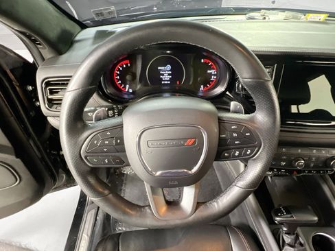 Used 2022 Dodge Durango R/T w/ Tow 'N Go Package AWD/4WD image 11
