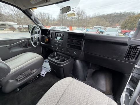 Used 2017 Chevrolet Express 3500 LT w/ LT Preferred Equipment Group image 26